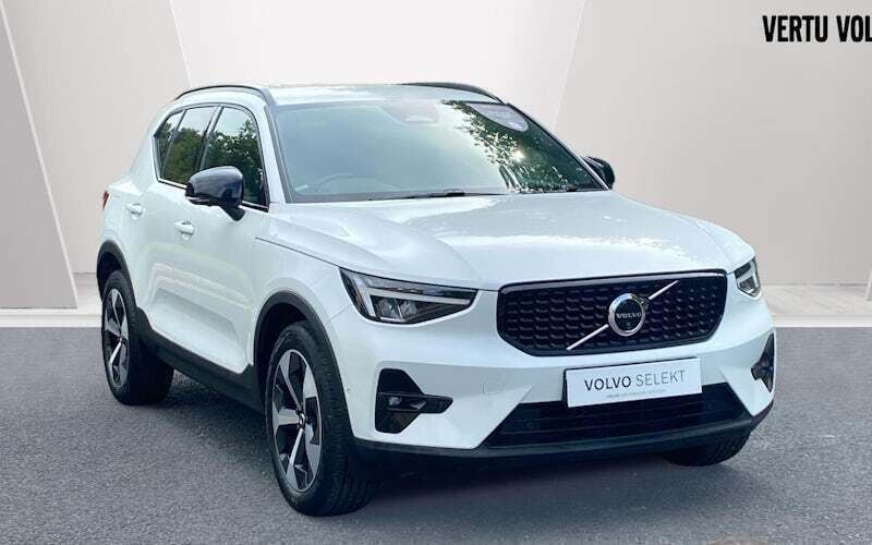 Used 2026 Volvo XC40 Plus SUV | £32,032 (Fair price) - Image 1/4