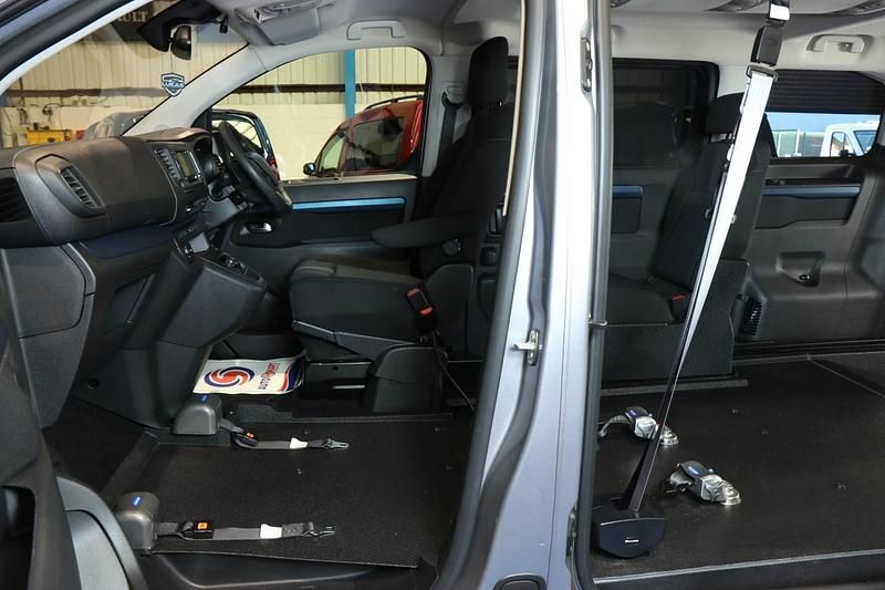 Used Peugeot Traveller Active 180 HP (132 kW) 2021 Grey MPV