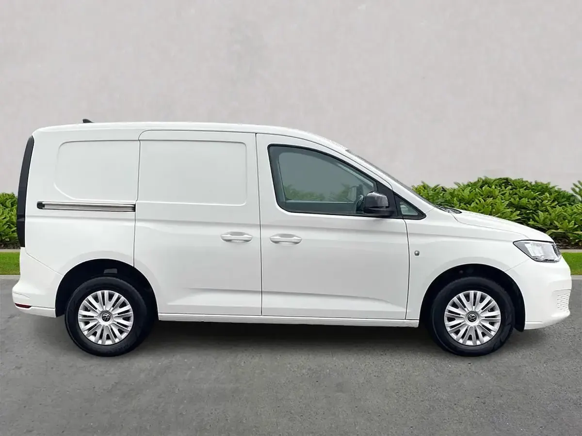 Used VW Caddy 102 HP (75 kW) 2025 White MPV