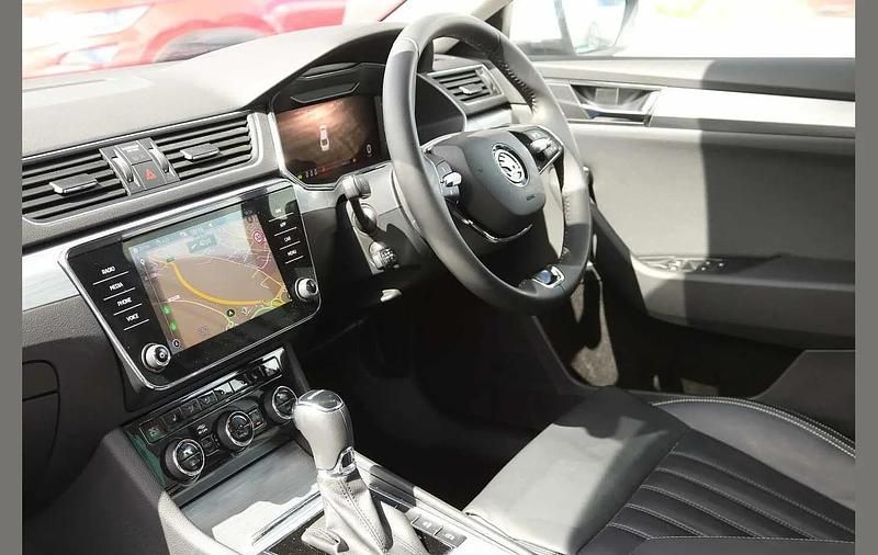 Used Skoda Superb SE Technology 147 HP (108 kW) 2024 Moon white metallic Hatchback