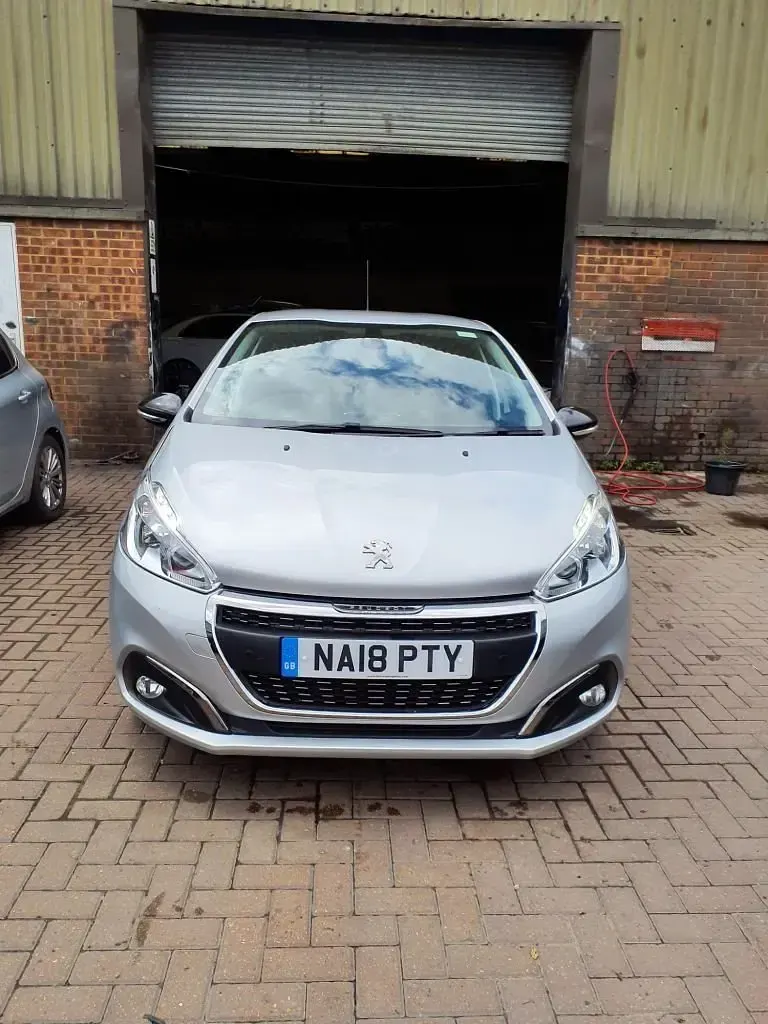 Used Peugeot 208 Allure 2018 Silver Hatchback