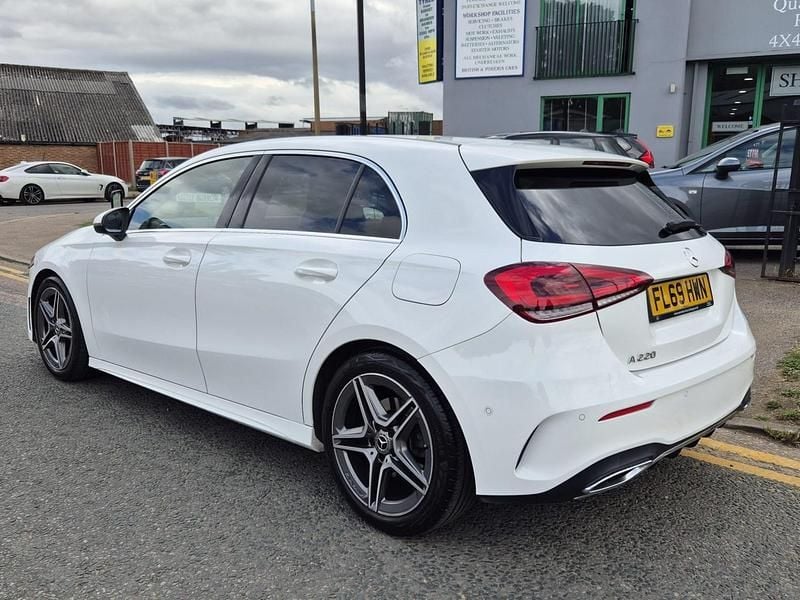 Used Mercedes A220 Executive 190 HP (139 kW) 2019 White Hatchback