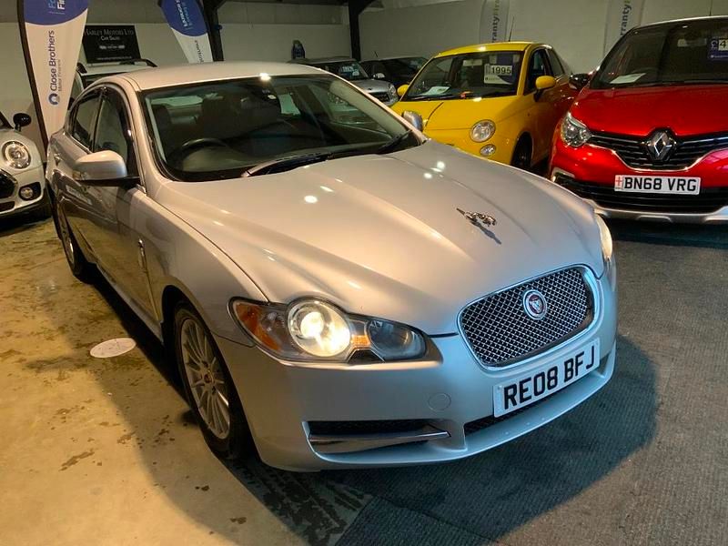 Second-hand Jaguar XF Luxury 2008 Argintiu Berlinǎ