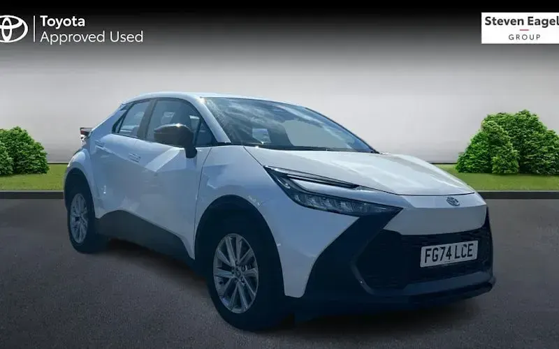Used Toyota C-HR 140 HP (102 kW) 2026 SUV