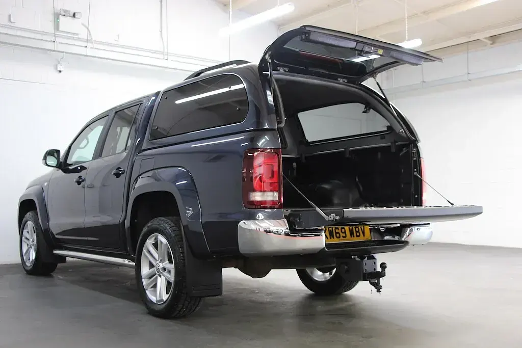Used VW Amarok Highline 2019 Blue Pickup