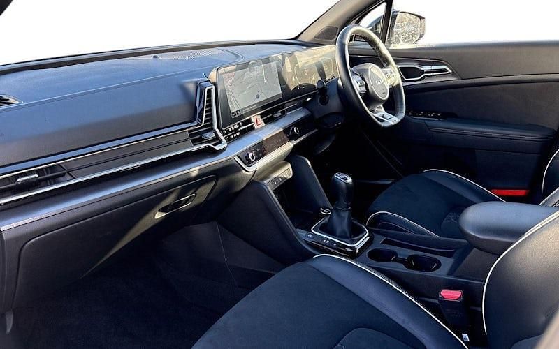 Used Kia Sportage GT-Line 159 HP (116 kW) 2024 Silver SUV