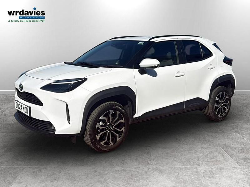 Second-hand Toyota Yaris Hybrid Design 2024 Alb Break