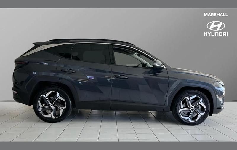 Usado Hyundai Tucson Premium 230 CV (169 kW) 2022 Gris SUV