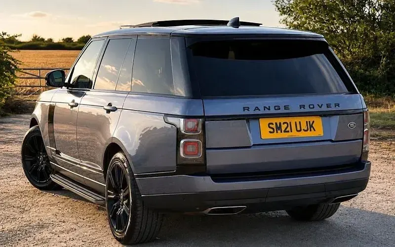 Used Land Rover Range Rover 404 HP (297 kW) 2021 Blue SUV