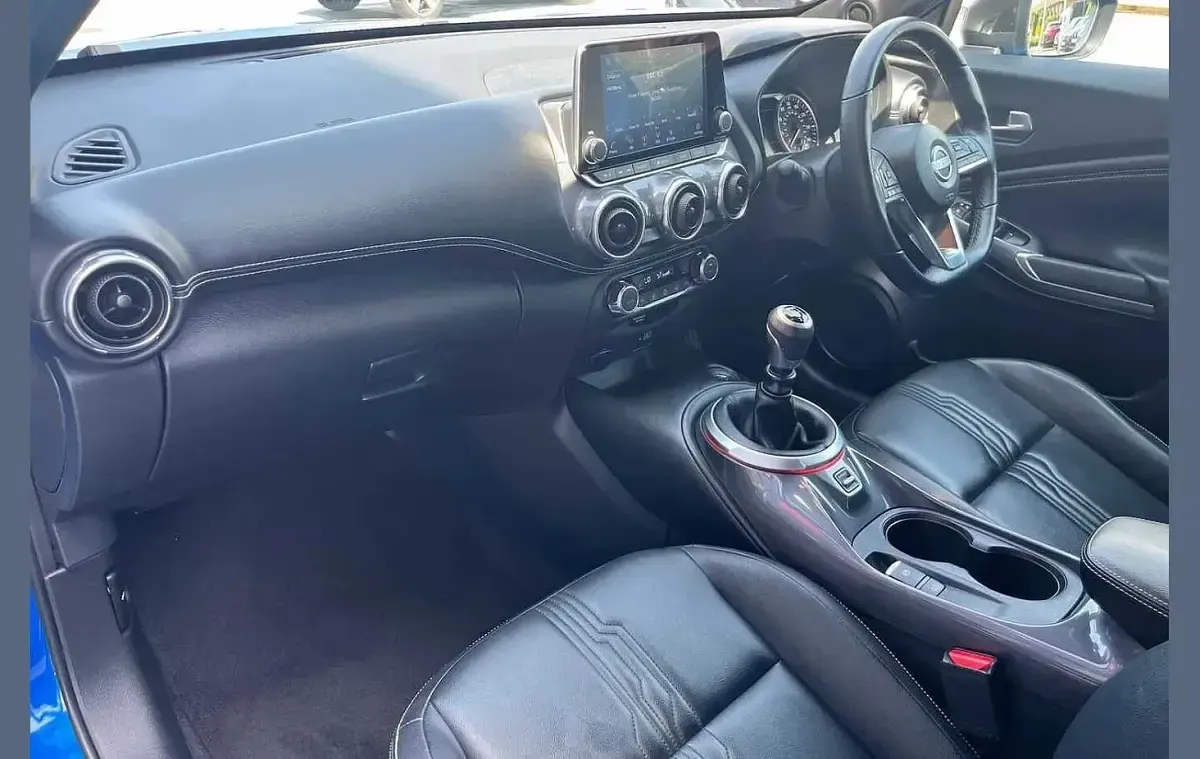 Used Nissan Juke Tekna 112 HP (82 kW) 2023 Blue SUV