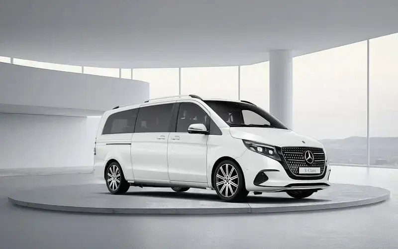 Usado Mercedes V300 Premium 237 HP (174 kW) 2026 Monovolume