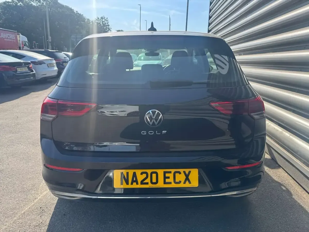Used VW Golf VII Style 147 HP (108 kW) 2020 Black Hatchback