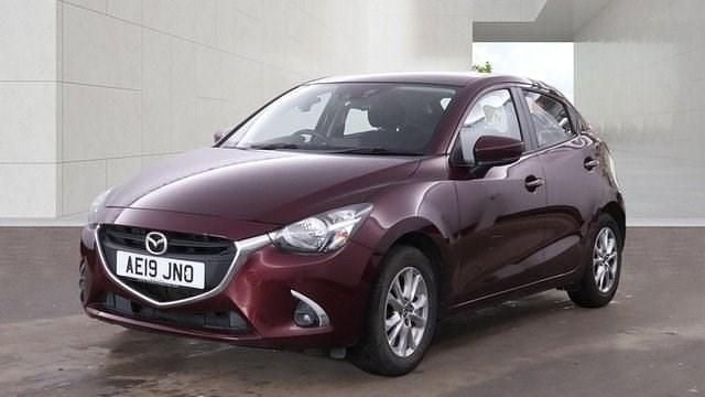 Usado Mazda 2 90 HP (66 kW) 2019 Vermelho Citadino