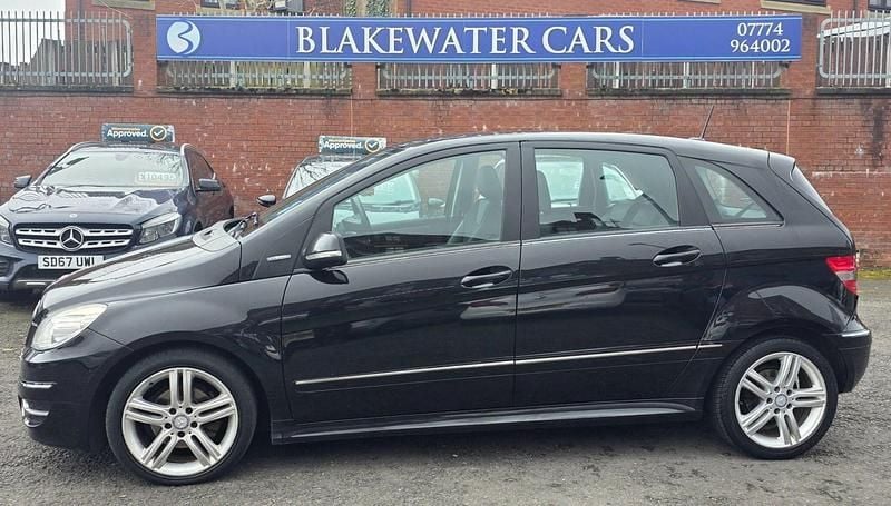 Used Mercedes B160 95 HP (69 kW) 2010 Black MPV