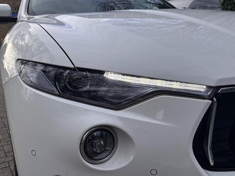 Used Maserati Levante 350 HP (257 kW) 2019 White SUV
