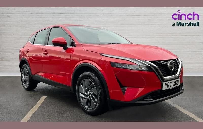 Red Used 2021 Nissan Qashqai Acenta Premium SUV | £14,432 (Good price) - Image 1/4