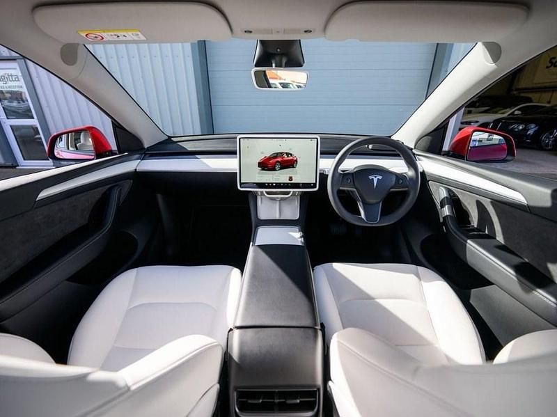 Used Tesla Model Y RWD 254 kW (346 HP) 2023 Red SUV