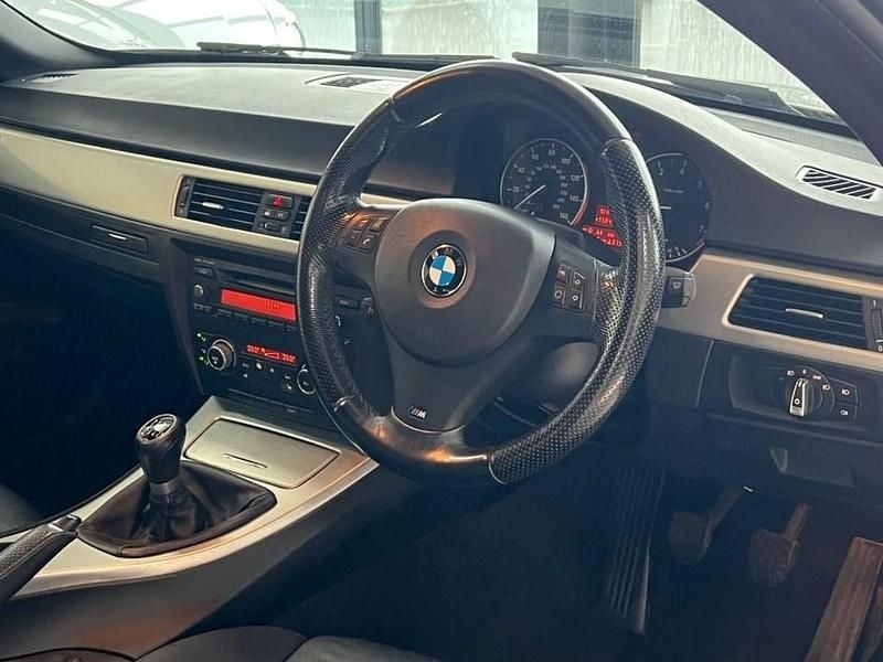 Used BMW 320 Cabriolet M Sport 170 HP (125 kW) 2010 White Cabriolet