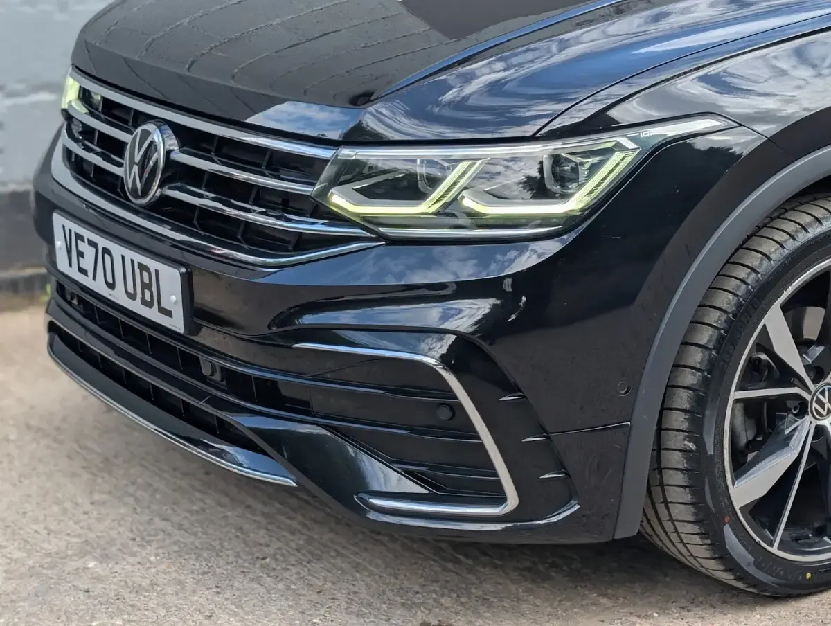 Used VW Tiguan R-line 150 HP (110 kW) 2021 Black SUV