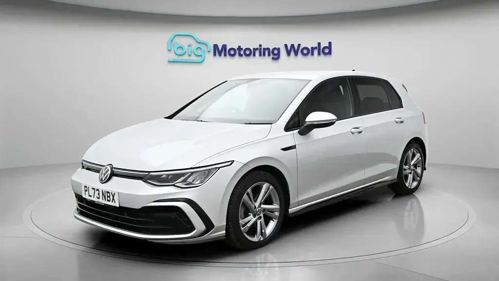 Used VW Golf VIII R-line 150 HP (110 kW) 2024 Silver Hatchback