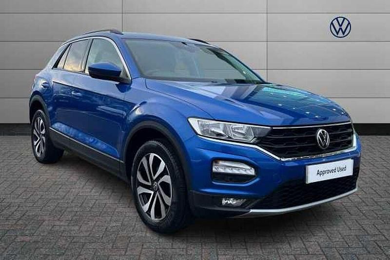 Blue Used 2021 VW T-Roc Active SUV | £17,490 (Fair price) - Image 1/4