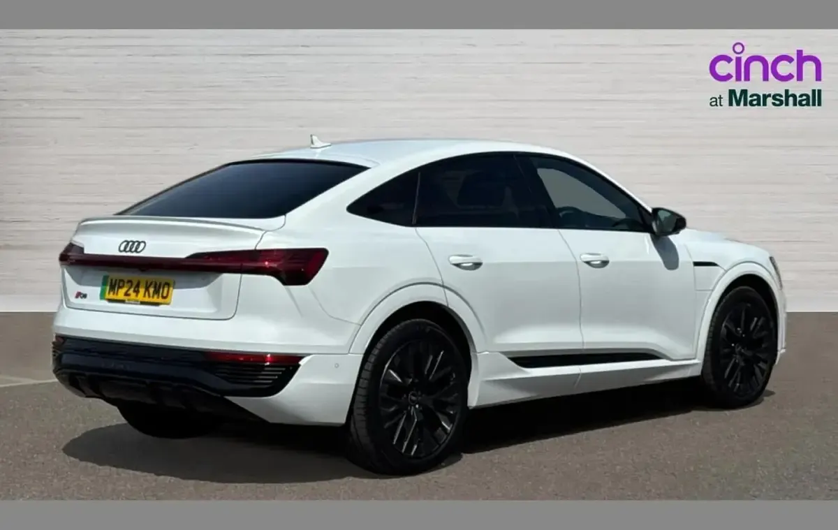 Used Audi Q8 e-tron Black Edition 250 kW (340 HP) 2024 White SUV