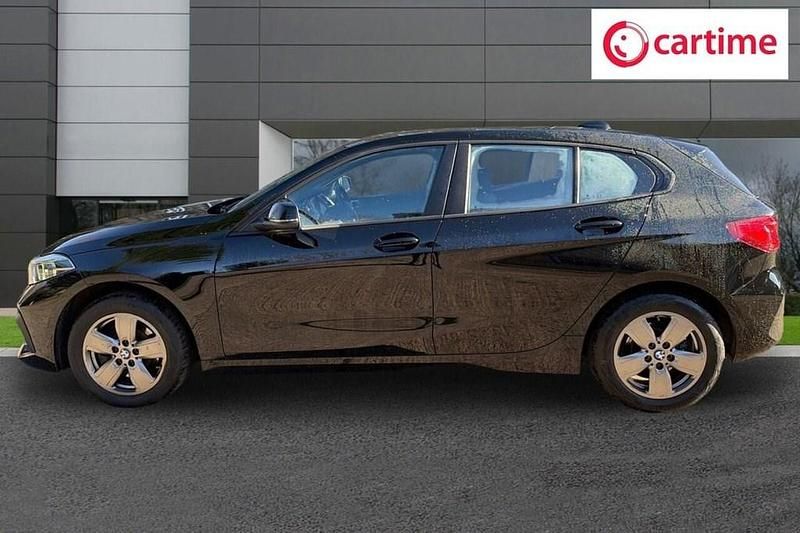 Used BMW 118 Comfort Edition 136 HP (100 kW) 2022 Black Hatchback