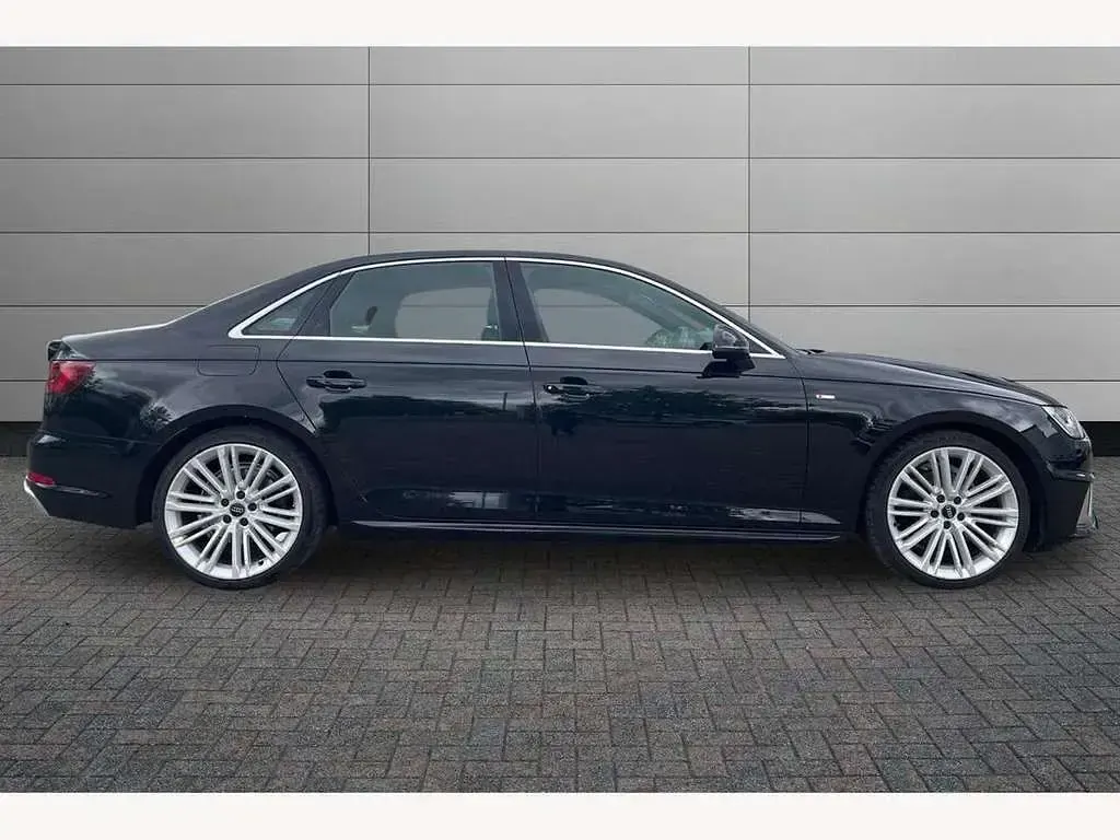 Used Audi A4 S-Line 150 HP (110 kW) 2019 Black Sedan