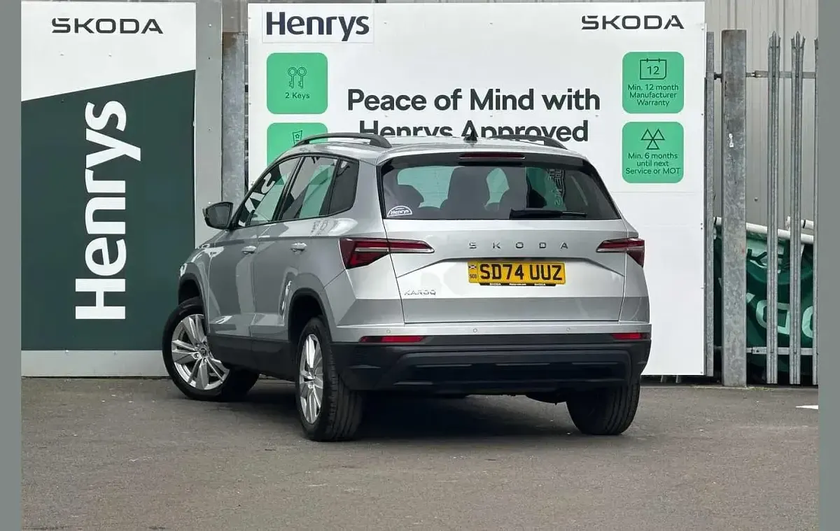 Used Skoda Karoq SE Drive 113 HP (83 kW) 2024 Brilliant silver metallic SUV