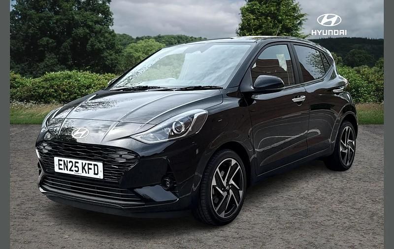 Used Hyundai i10 Premium 77 HP (56 kW) 2025 Black Hatchback