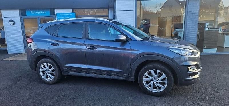 Used Hyundai Tucson SE 132 HP (97 kW) 2018 Grey SUV