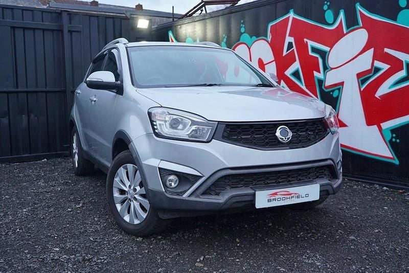 Used Ssangyong (KGM) Korando 178 HP (130 kW) 2016 Silver SUV