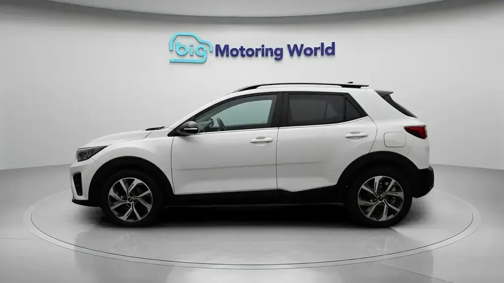 Begagnad Kia Stonic GT-Line 118 HK (86 kW) 2022 Vit SUV