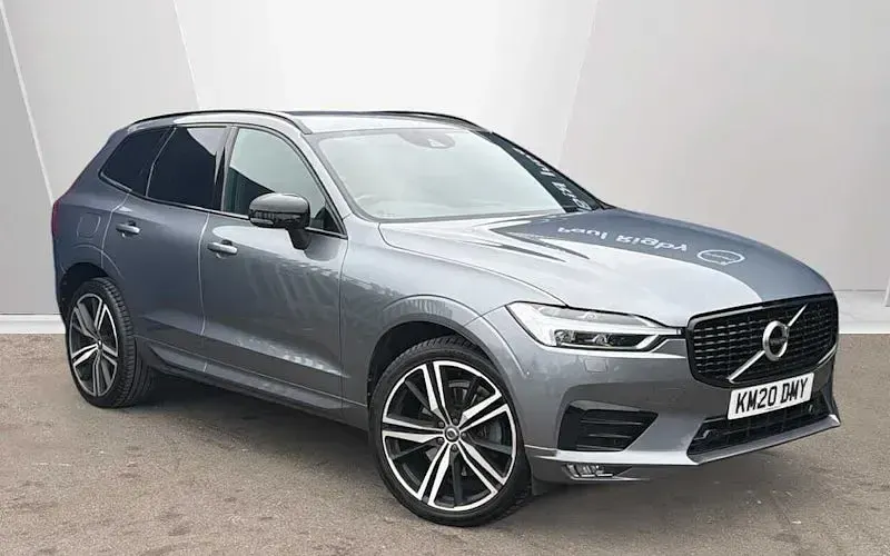 Used Volvo XC60 R-Design 300 HP (220 kW) 2021 SUV