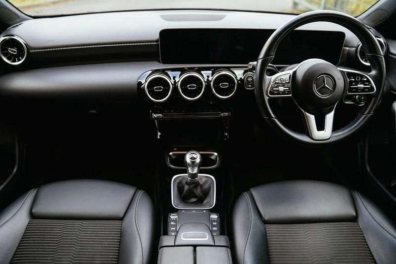 Used Mercedes A180 Executive 136 HP (100 kW) 2020 Black Hatchback