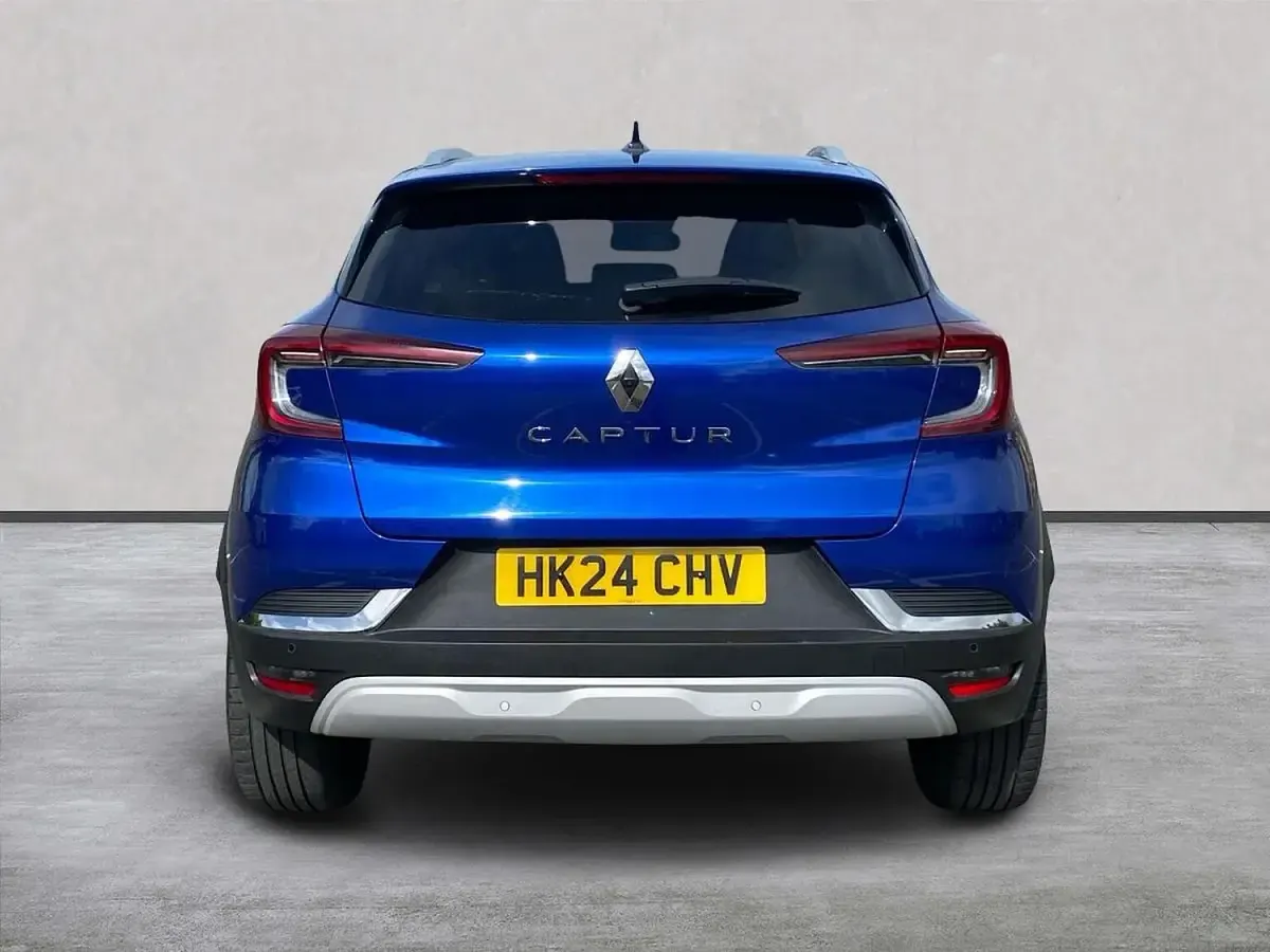 Used Renault Captur Techno 90 HP (66 kW) 2024 Blue SUV