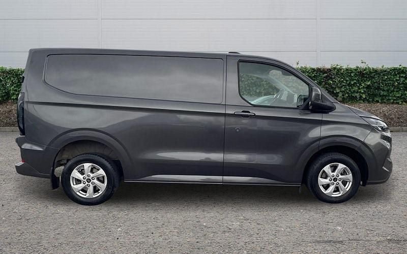 Used Ford Transit Custom Limited 136 HP (100 kW) 2025 Van