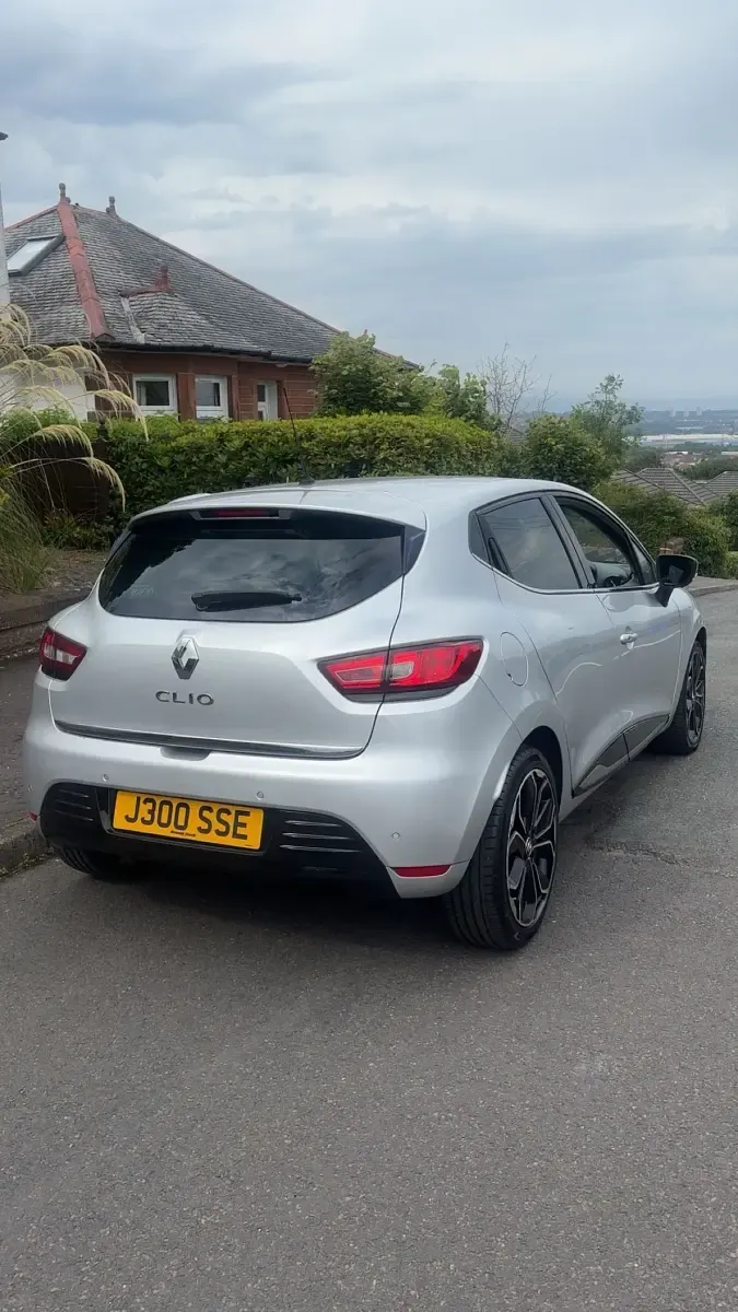 Used Renault Clio Iconic 2018 Silver Hatchback
