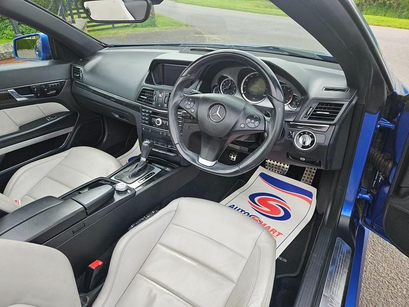 Used Mercedes E350 2010 Blue Cabriolet
