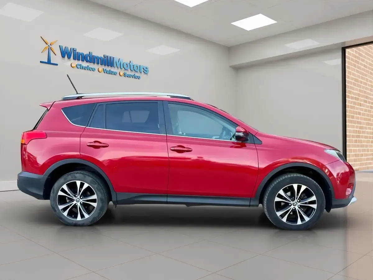 Used Toyota RAV4 150 HP (110 kW) 2015 Red SUV