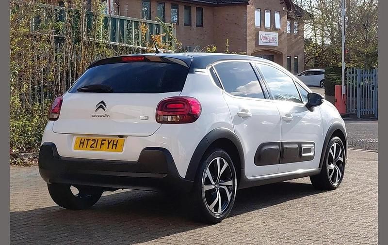 Used Citroën C3 Flair 82 HP (60 kW) 2021 White Hatchback