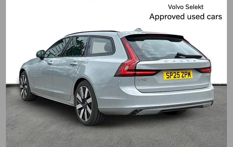 Used Volvo V90 Plus 345 HP (253 kW) 2025 Grey Estate