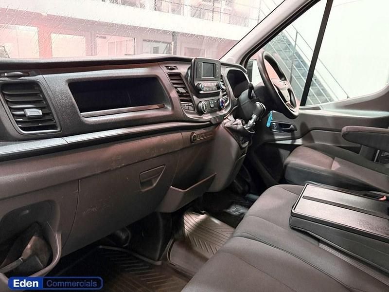 Używany Ford Transit 130 KM (95 kW) 2021 Biały Van