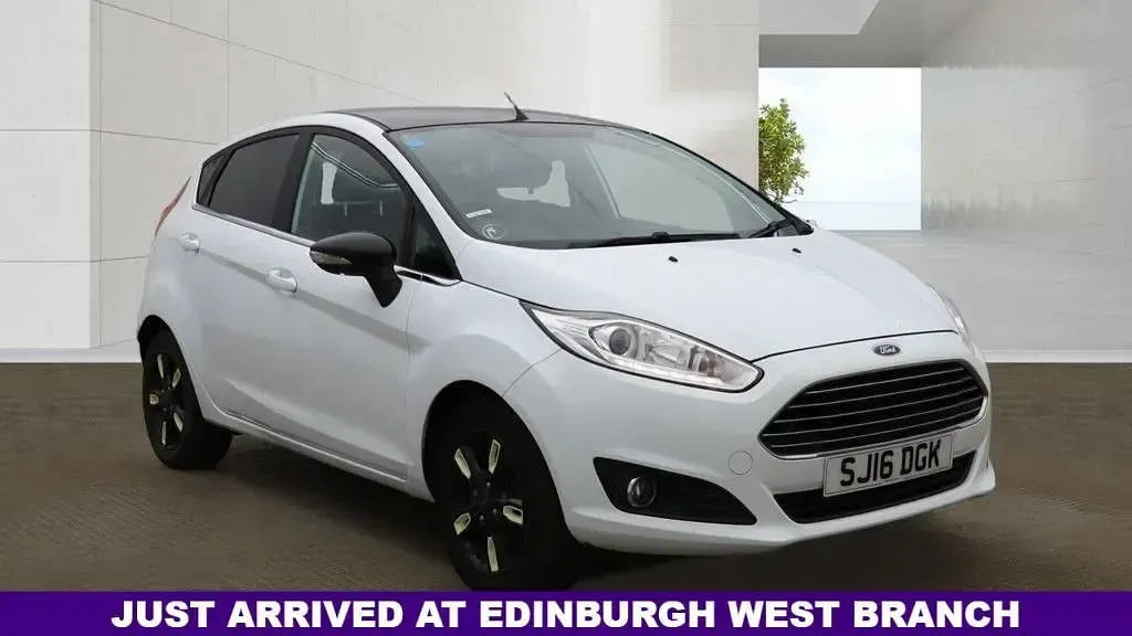 Used Ford Fiesta Zetec 82 HP (60 kW) 2016 Hatchback