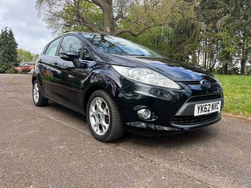Black Used 2012 Ford Fiesta Zetec Hatchback | £6,995 (Fair price) - Image 1/4