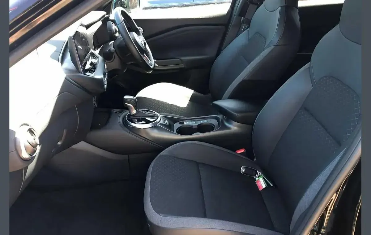 Used Nissan Juke N-Connecta 143 HP (105 kW) 2024 Black SUV