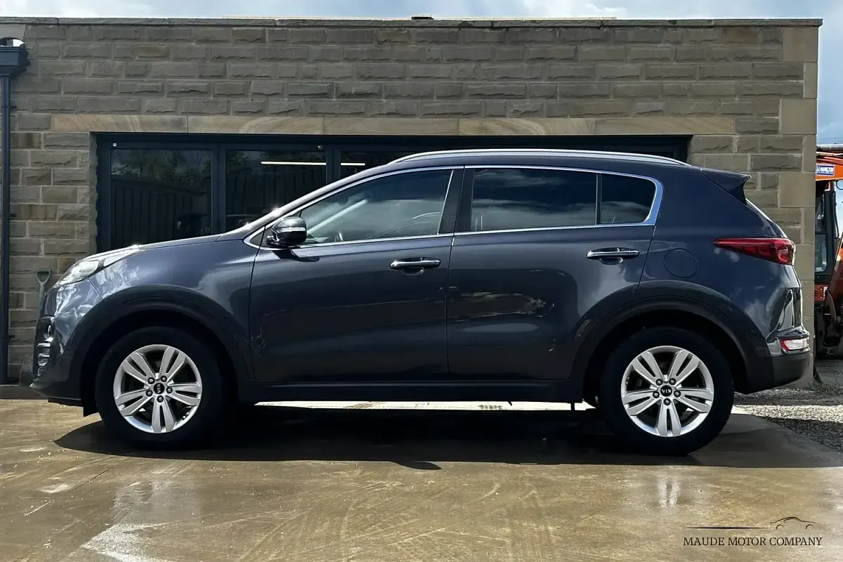 Used Kia Sportage 114 HP (83 kW) 2017 Silver SUV