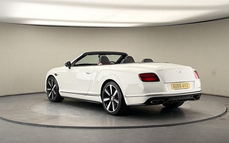 Used Bentley Continental GT Convertible Mulliner 529 HP (389 kW) 2016 White Cabriolet