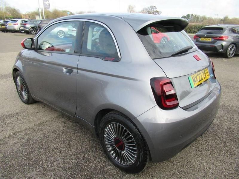 Used Fiat 500e Red 69 kW (95 HP) 2022 Grey Hatchback