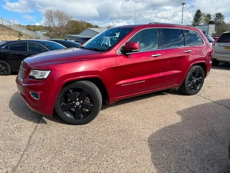 Usado Jeep Grand Cherokee Overland 243 CV (178 kW) 2013 Rojo SUV